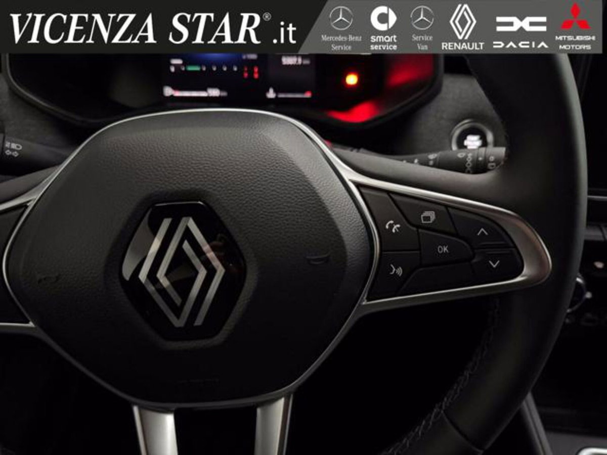Renault Clio 1.0 tce Techno 90cv (12)