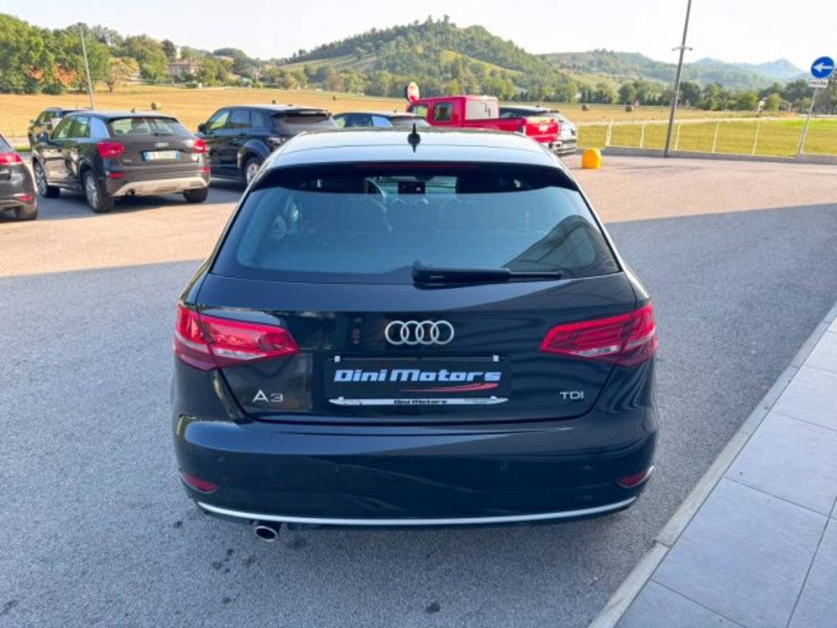 Audi A3 Sportback 1.6 TDI 116 CV Sport (6)