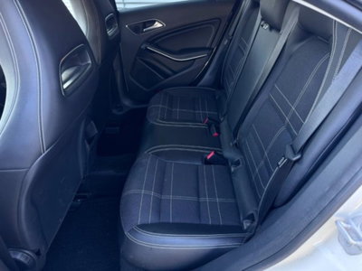 Mercedes-Benz CLA 200 CDI Premium (19)