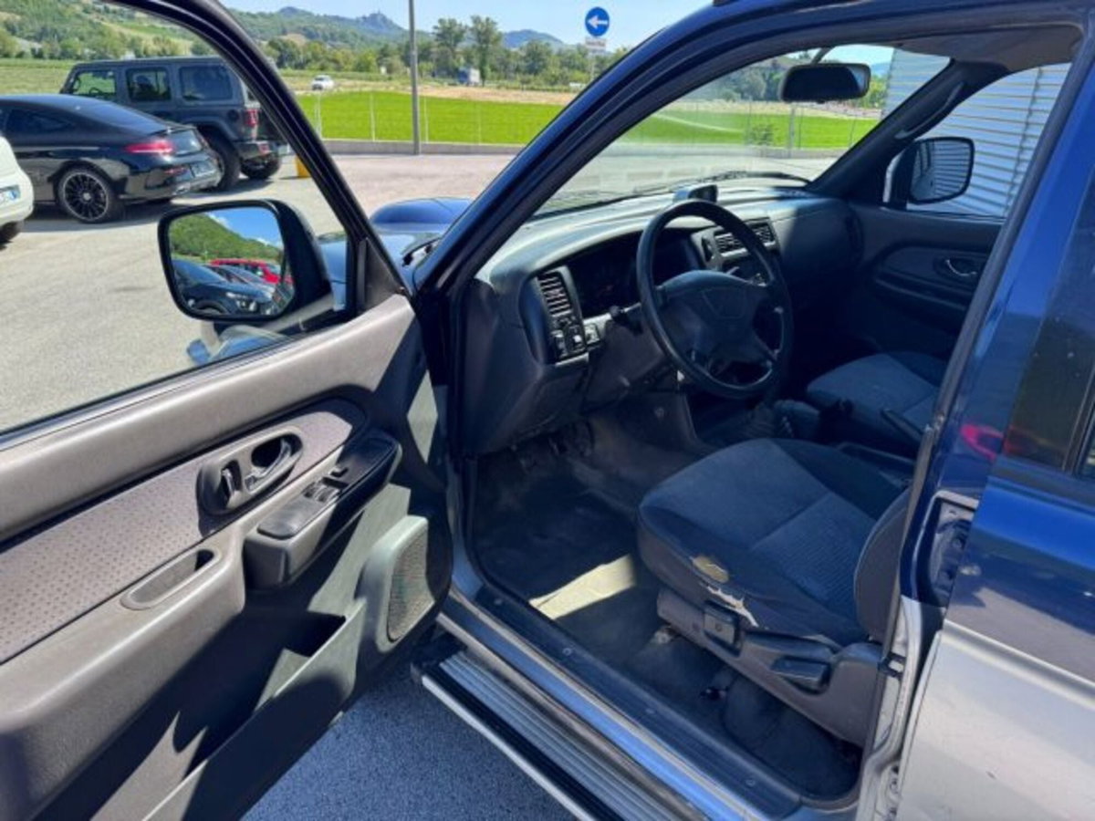 Mitsubishi L200 2.5 TDI 4WD Double Cab Pick-up GLS (15)