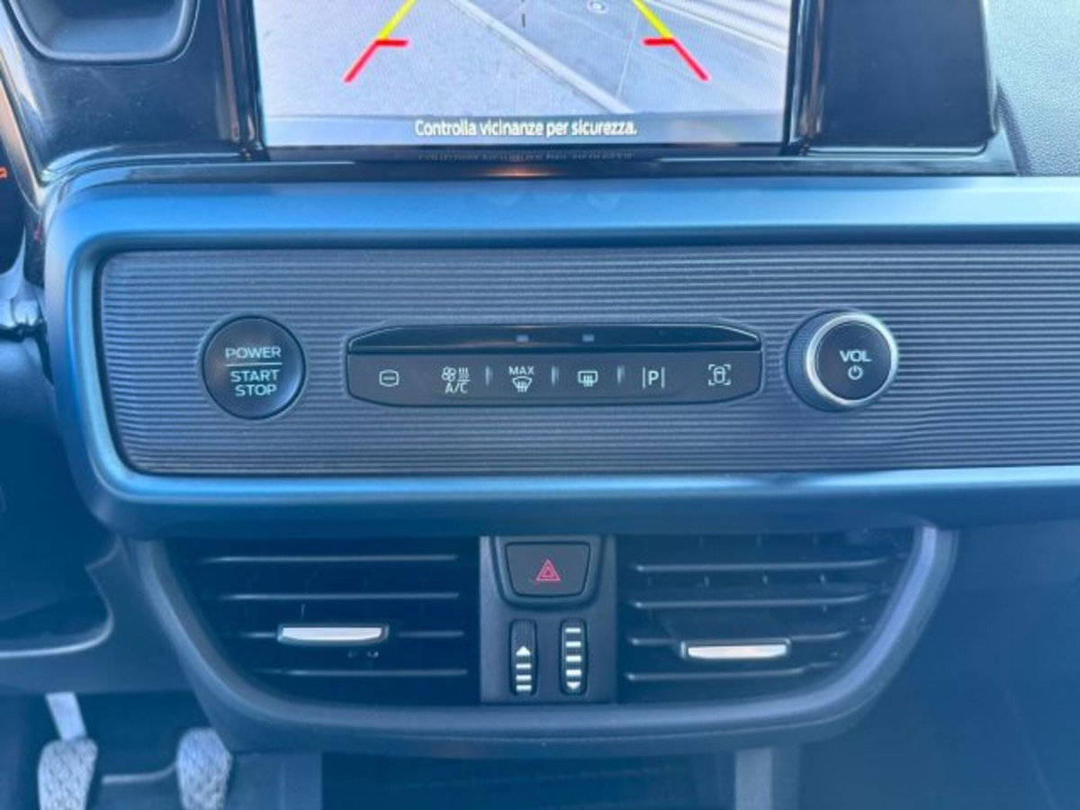 Ford Tourneo Courier 1.0 EcoBoost 100 CV Sport (15)