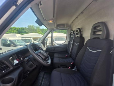 Iveco Daily Furgone 35S12DV CRV 2.3 HPT PLM-TM-DC 5p. Furgone (10)