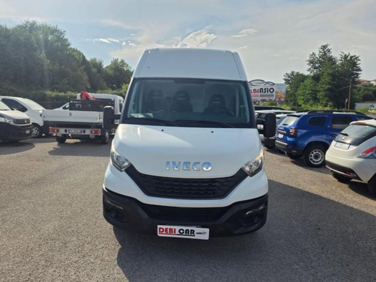 Iveco Daily Furgone 35S12DV CRV 2.3 HPT PLM-TM-DC 5p. Furgone (2)