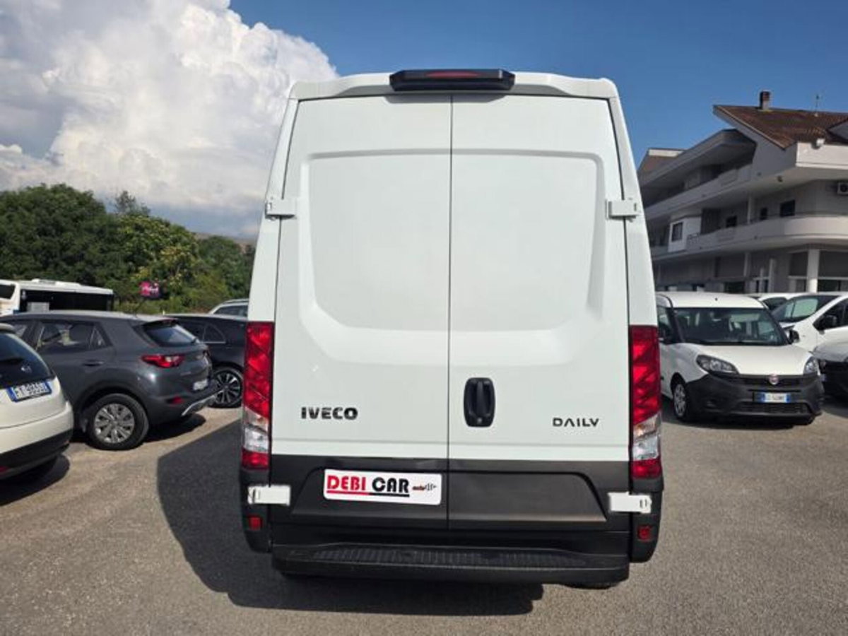 Iveco Daily Furgone 35S12DV CRV 2.3 HPT PLM-TM-DC 5p. Furgone (5)