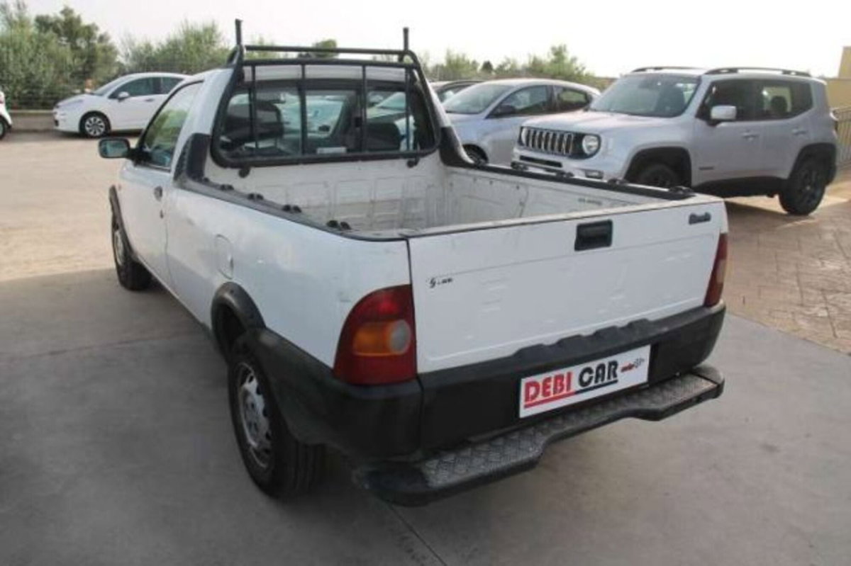 Fiat Strada 1.9 JTD Pick-up (6)