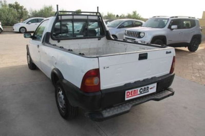 Fiat Strada 1.9 JTD Pick-up (6)