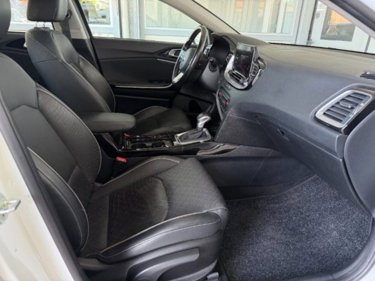 Kia XCeed 1.6 CRDi 136 CV DCT Evolution (11)