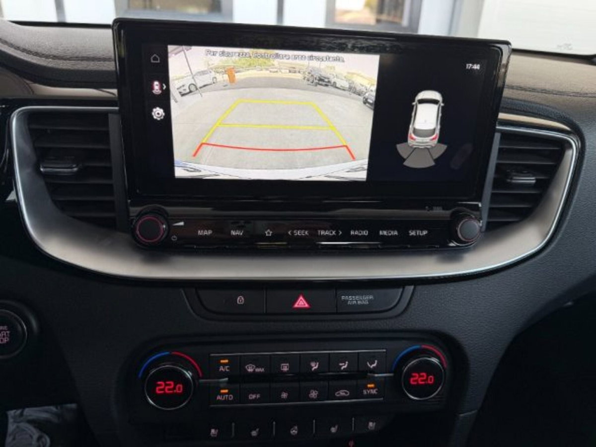 Kia XCeed 1.6 CRDi 136 CV DCT Evolution (15)