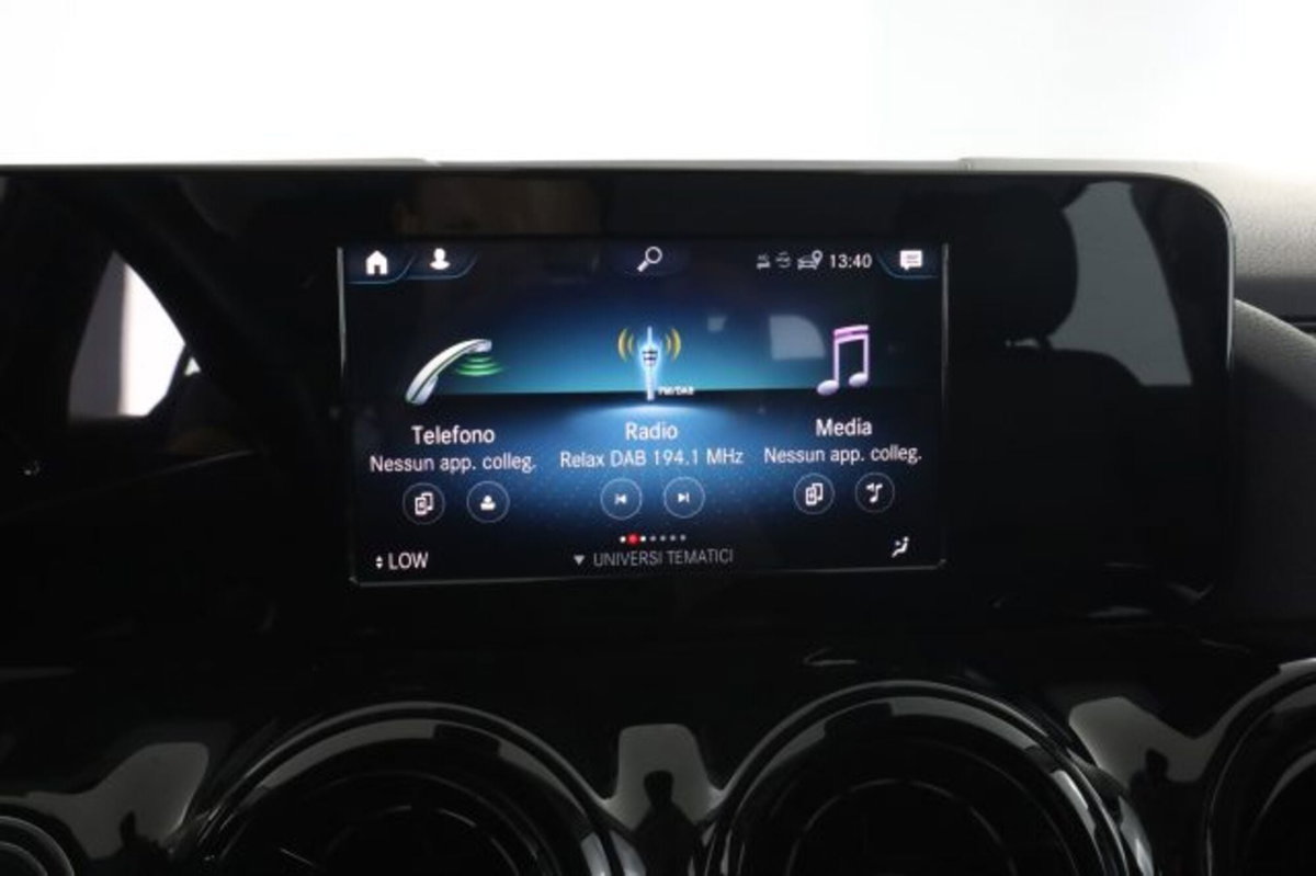 Mercedes-Benz CLA Shooting Brake 180 d Automatic Shooting Brake Business (9)