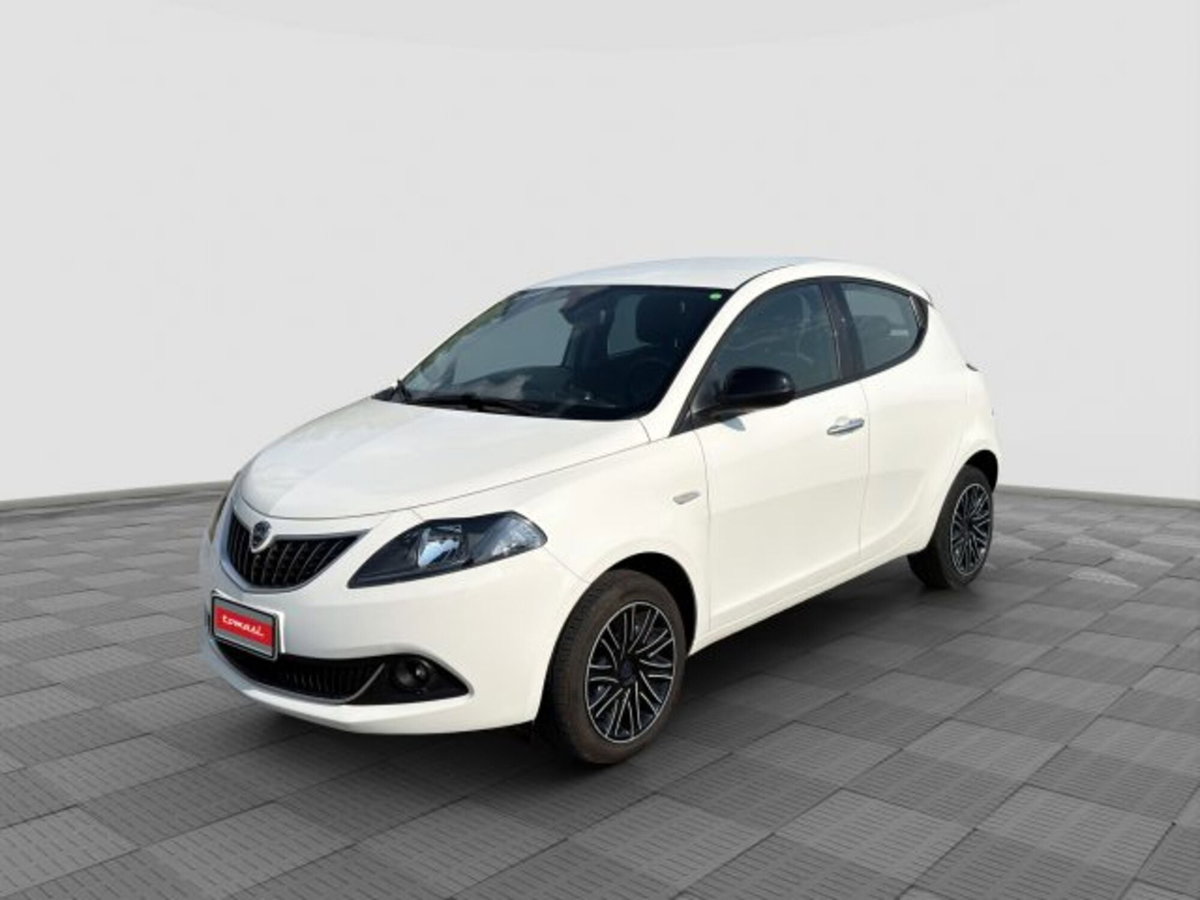 Lancia Ypsilon 1.0 FireFly 5 porte S&S Hybrid Gold Plus