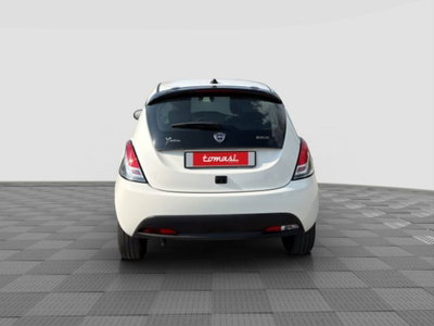 Lancia Ypsilon 1.0 FireFly 5 porte S&S Hybrid Gold Plus (4)
