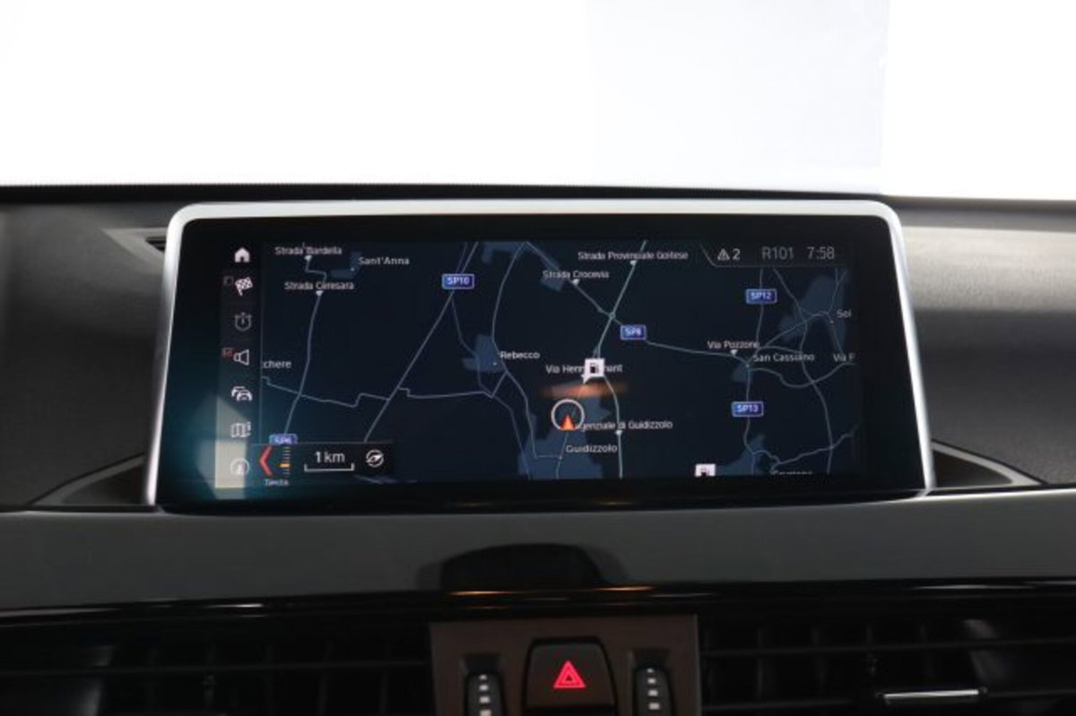 BMW X1 xDrive20d Business Advantage (11)