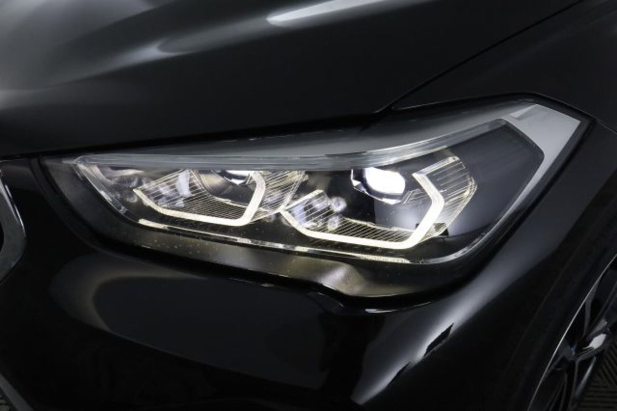 BMW X1 xDrive20d Business Advantage (9)