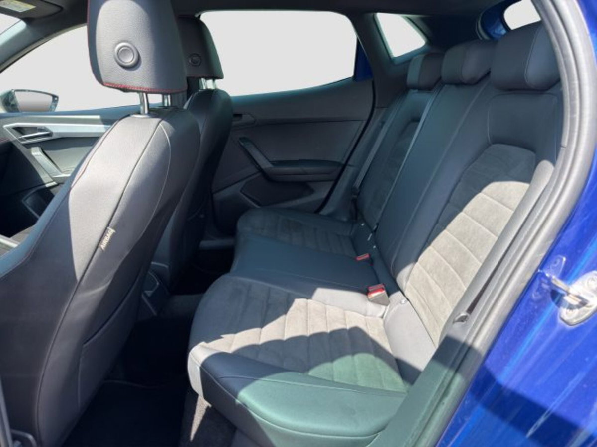 SEAT Ibiza 1.0 TGI 5 porte FR (11)