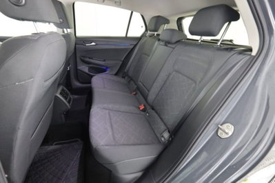 Volkswagen Golf Variant 1.0 eTSI EVO DSG Life (3)
