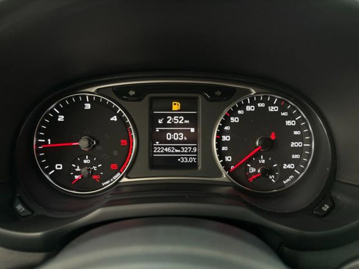 Audi A1 Sportback 1.4 TDI (9)