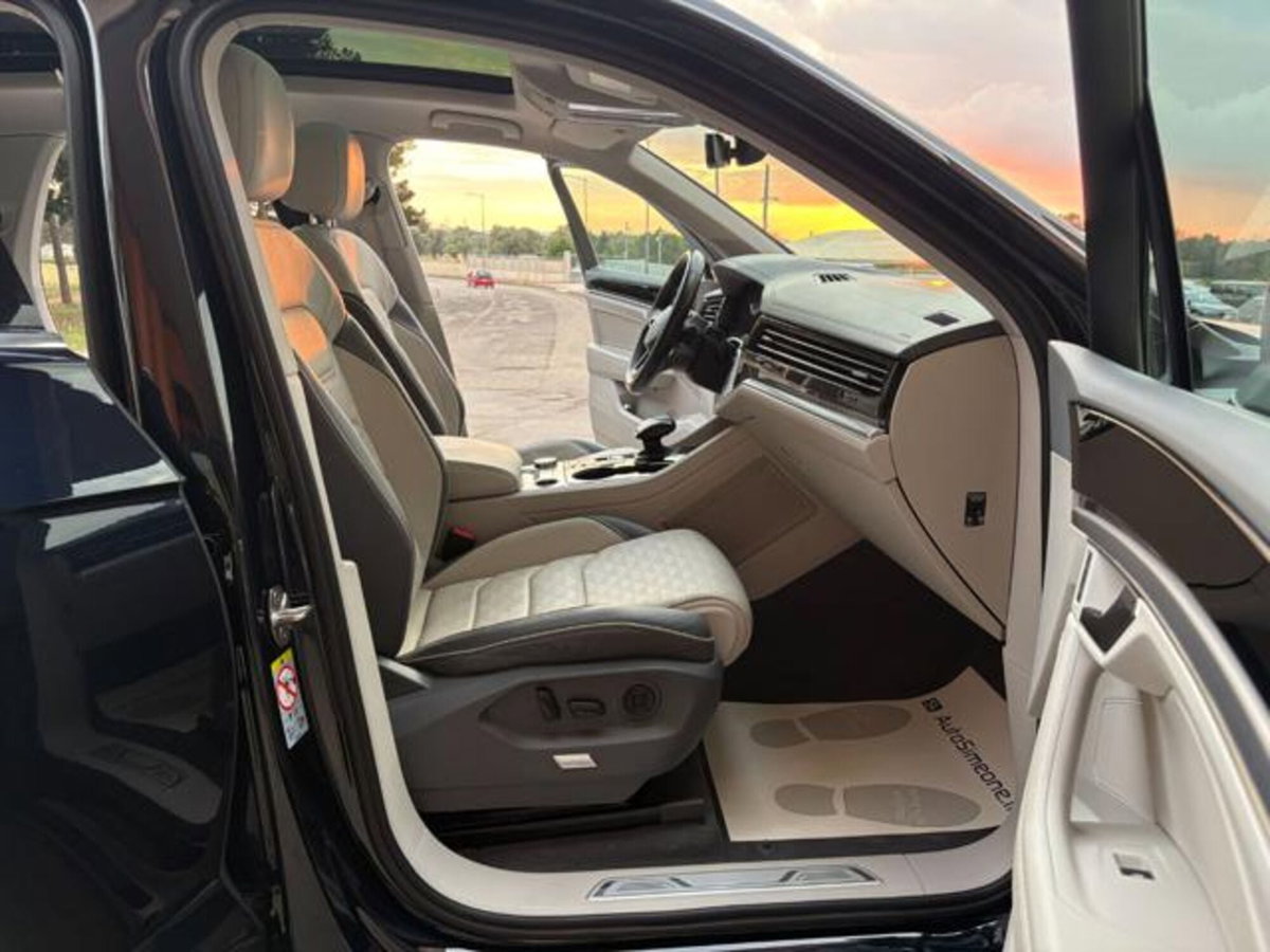 Volkswagen Touareg 3.0 V6 TDI SCR Elegance (11)