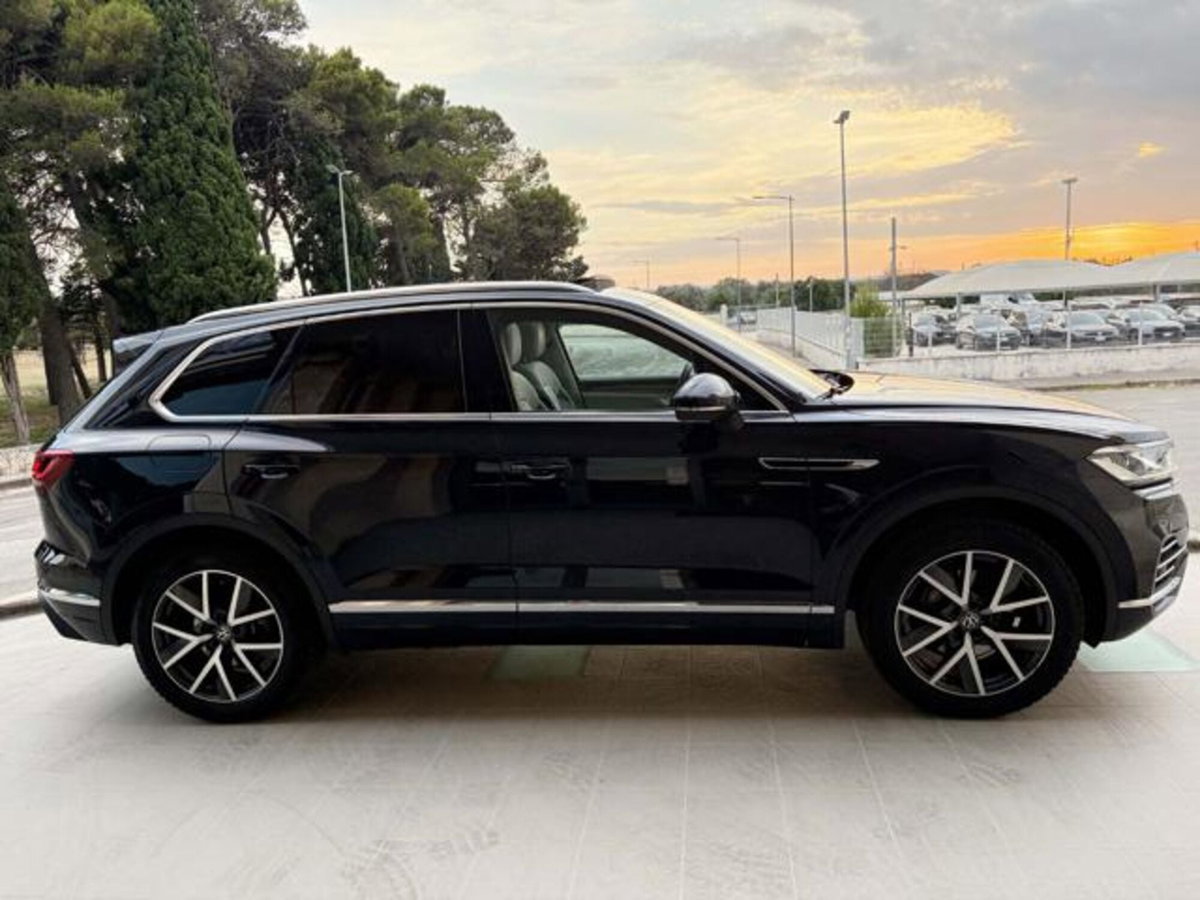 Volkswagen Touareg 3.0 V6 TDI SCR Elegance (4)