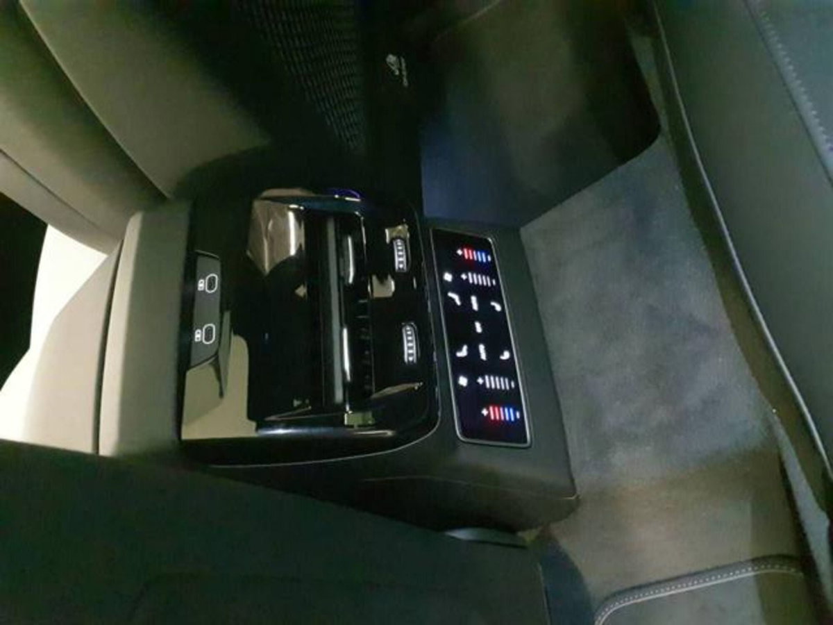 Audi A6 40 2.0 TDI quattro ultra S tronic Business Plus (12)