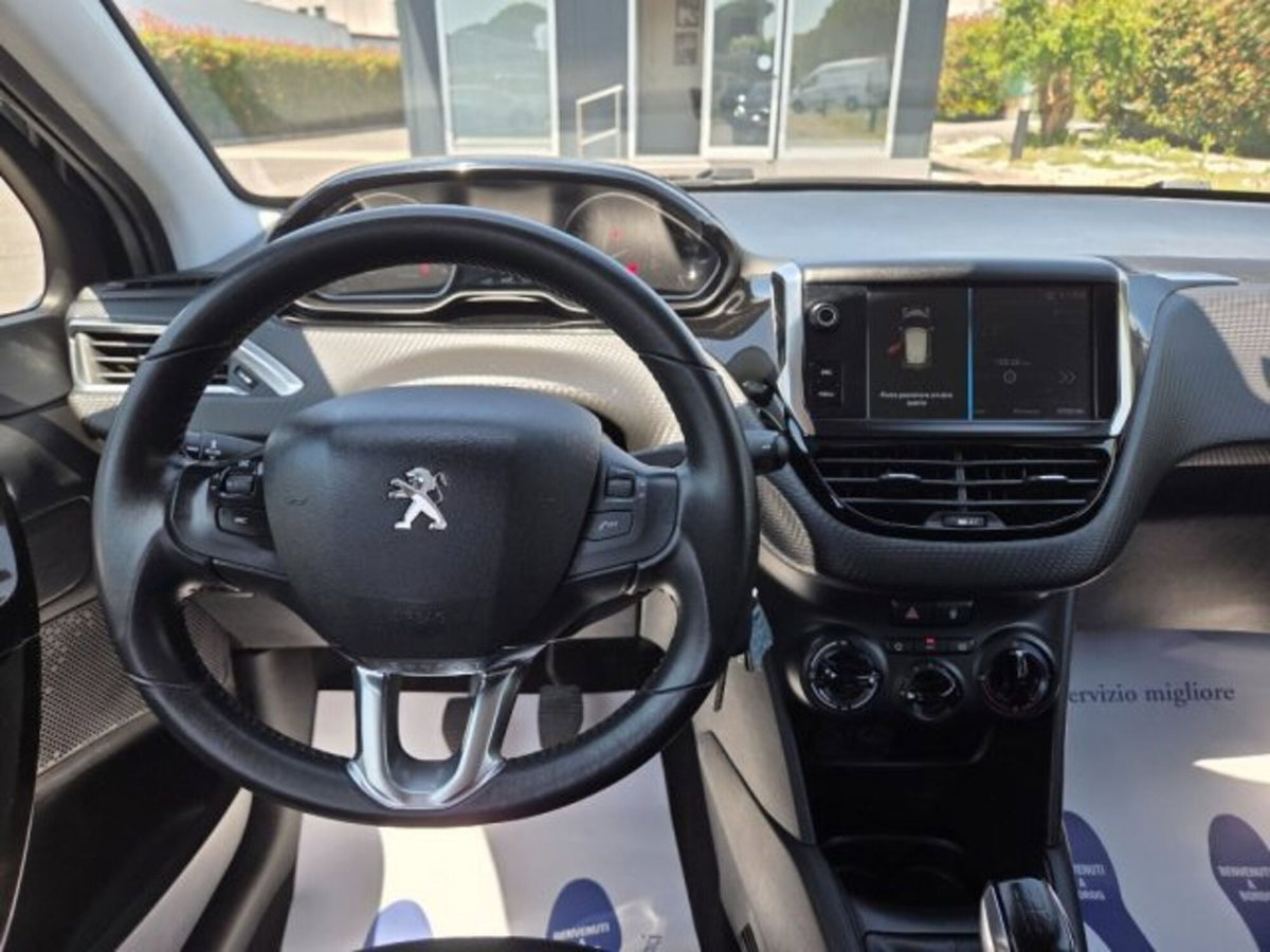 Peugeot 208 100 S&S 5 porte Signature (7)