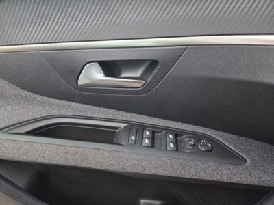Peugeot 3008 BlueHDi 130 S&S EAT8 Active Pack (15)