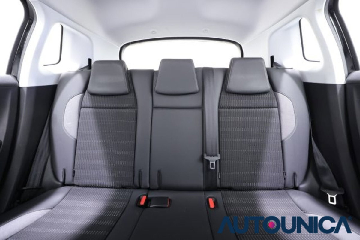 Peugeot 2008 82 S&S Allure (11)