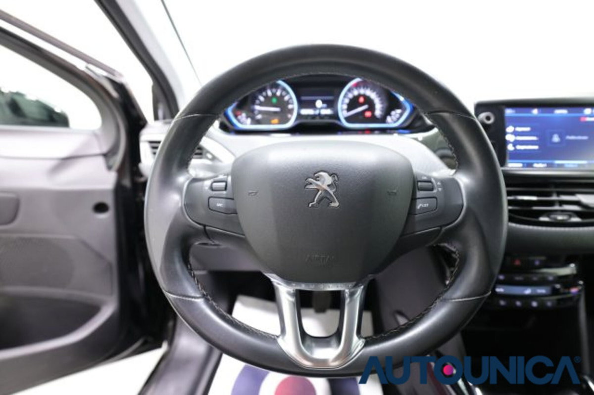 Peugeot 2008 82 S&S Allure (7)