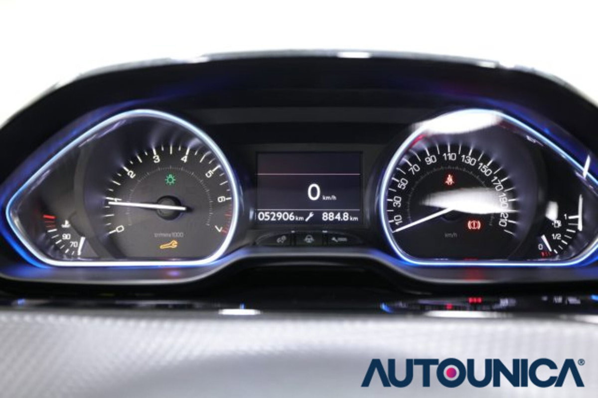 Peugeot 2008 82 S&S Allure (8)