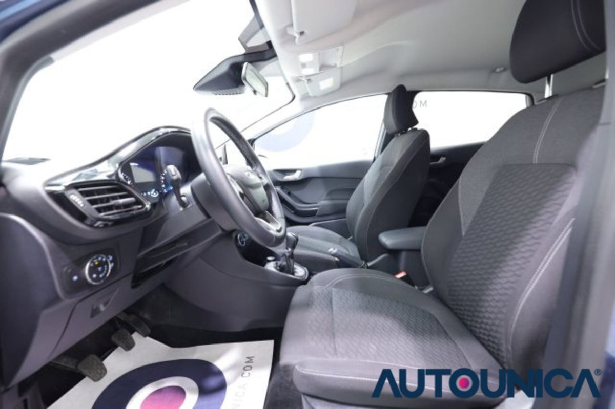 Ford Fiesta 1.1 75 CV 5 porte Titanium (19)