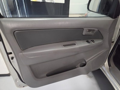 Toyota Hilux 2.5 D-4D 4WD 2p. Extra Cab DLX (18)