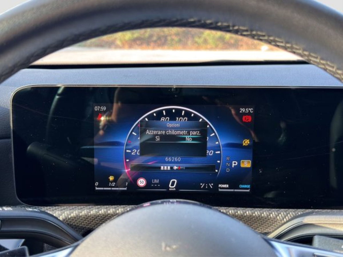 Mercedes-Benz Classe A 180 Automatic Executive (15)
