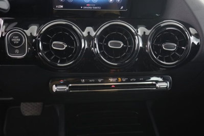 Mercedes-Benz CLA Shooting Brake 180 d Automatic Shooting Brake Business (11)