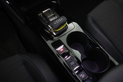 Peugeot 2008 PureTech 130 S&S EAT8 Allure Pack (14)