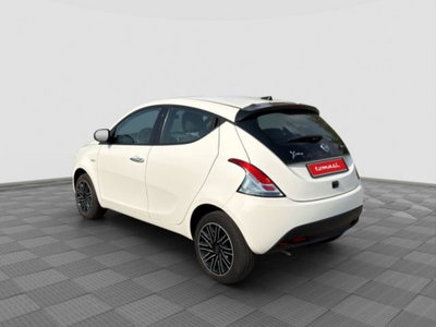 Lancia Ypsilon 1.0 FireFly 5 porte S&S Hybrid Gold Plus (3)