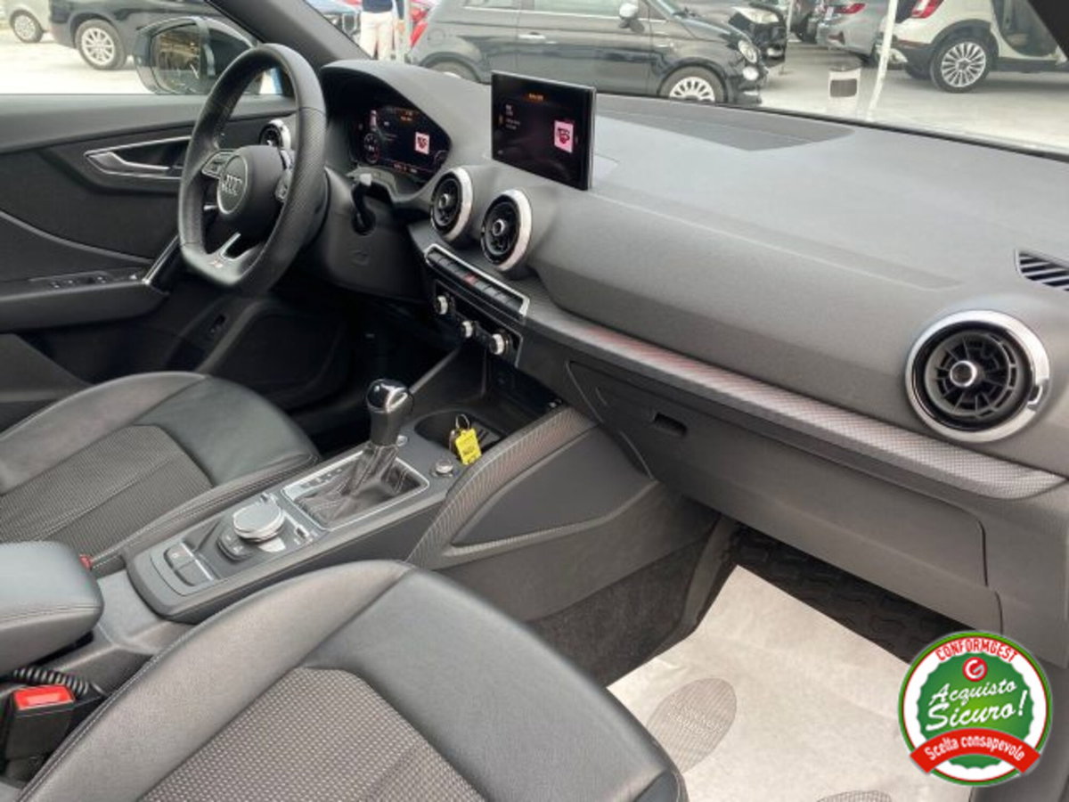 Audi Q2 Q2 30 TDI S tronic Identity Black (10)