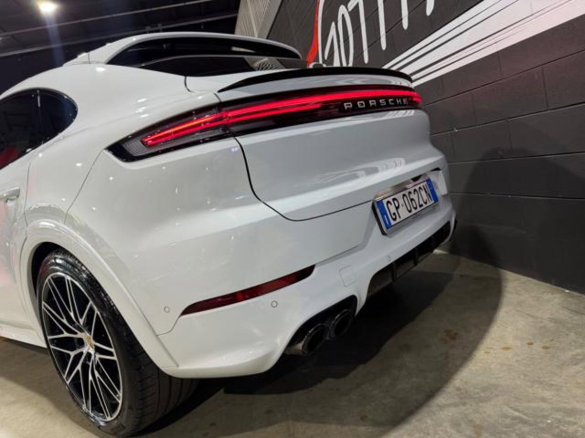 Porsche Cayenne Coupé 3.0 V6 (10)