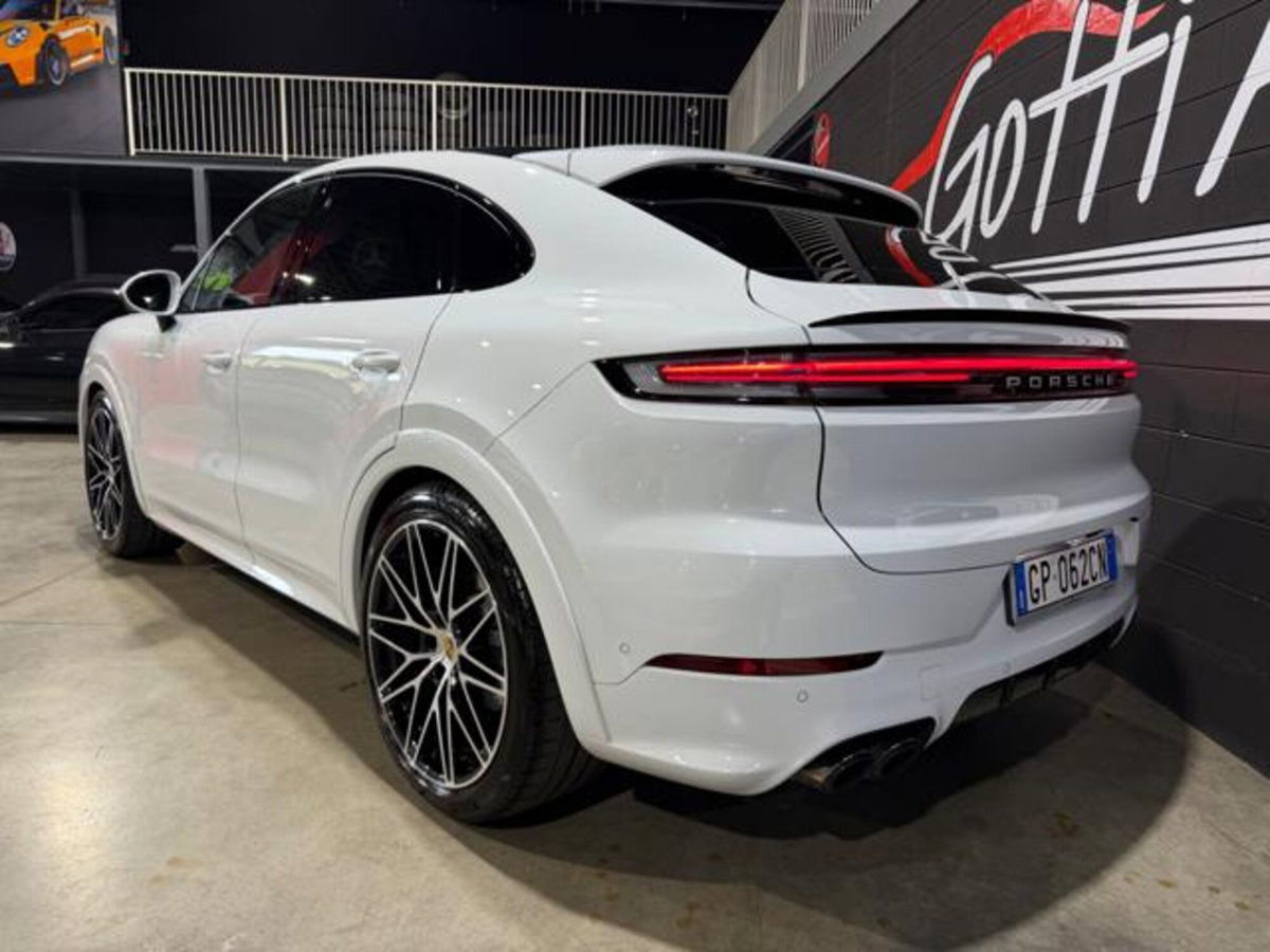 Porsche Cayenne Coupé 3.0 V6 (5)