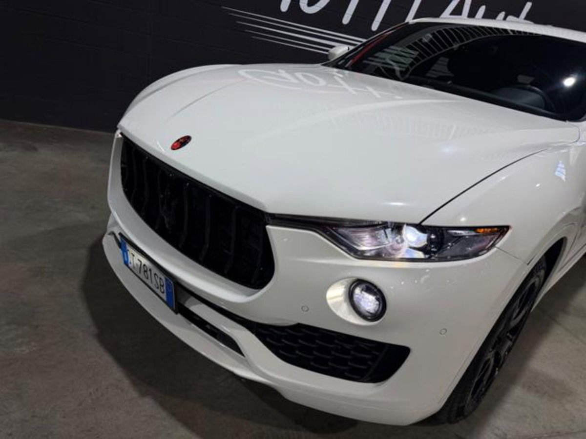 Maserati Levante Levante V6 350 CV AWD Modena (9)