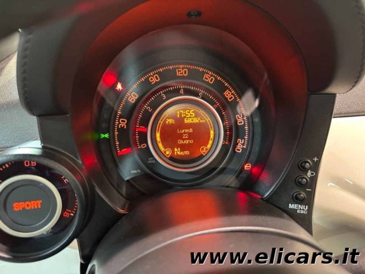 Abarth 500 Cabrio 1.4 Turbo T-Jet MTA (10)
