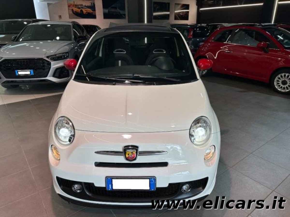 Abarth 500 Cabrio 1.4 Turbo T-Jet MTA (2)