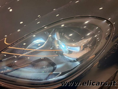 Porsche Macan 2.0 (10)