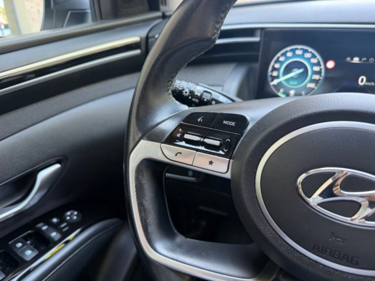 Hyundai Tucson 1.6 CRDi XLine (16)