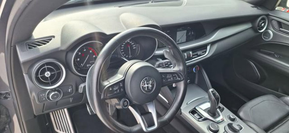 Alfa Romeo Stelvio Stelvio 2.2 Turbodiesel 210 CV AT8 Q4 Veloce (11)