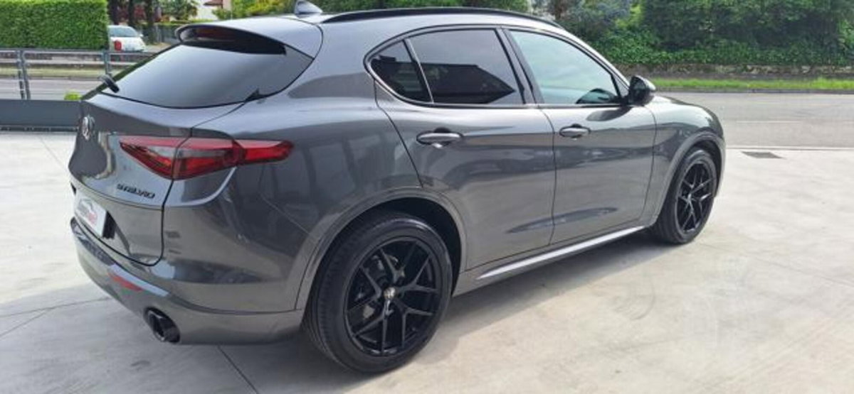 Alfa Romeo Stelvio Stelvio 2.2 Turbodiesel 210 CV AT8 Q4 Veloce (13)