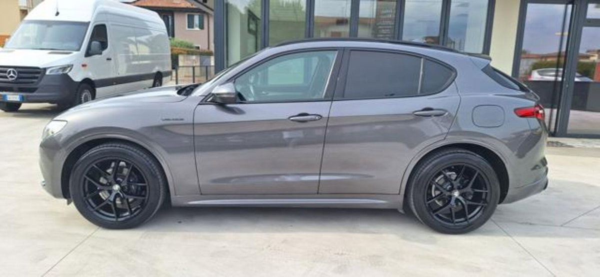 Alfa Romeo Stelvio Stelvio 2.2 Turbodiesel 210 CV AT8 Q4 Veloce (4)