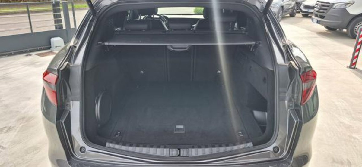 Alfa Romeo Stelvio Stelvio 2.2 Turbodiesel 210 CV AT8 Q4 Veloce (8)