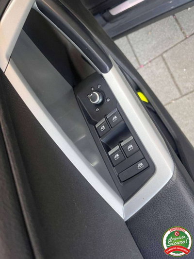 Audi Q3 35 2.0 tdi Business Advanced s-tronic (11)