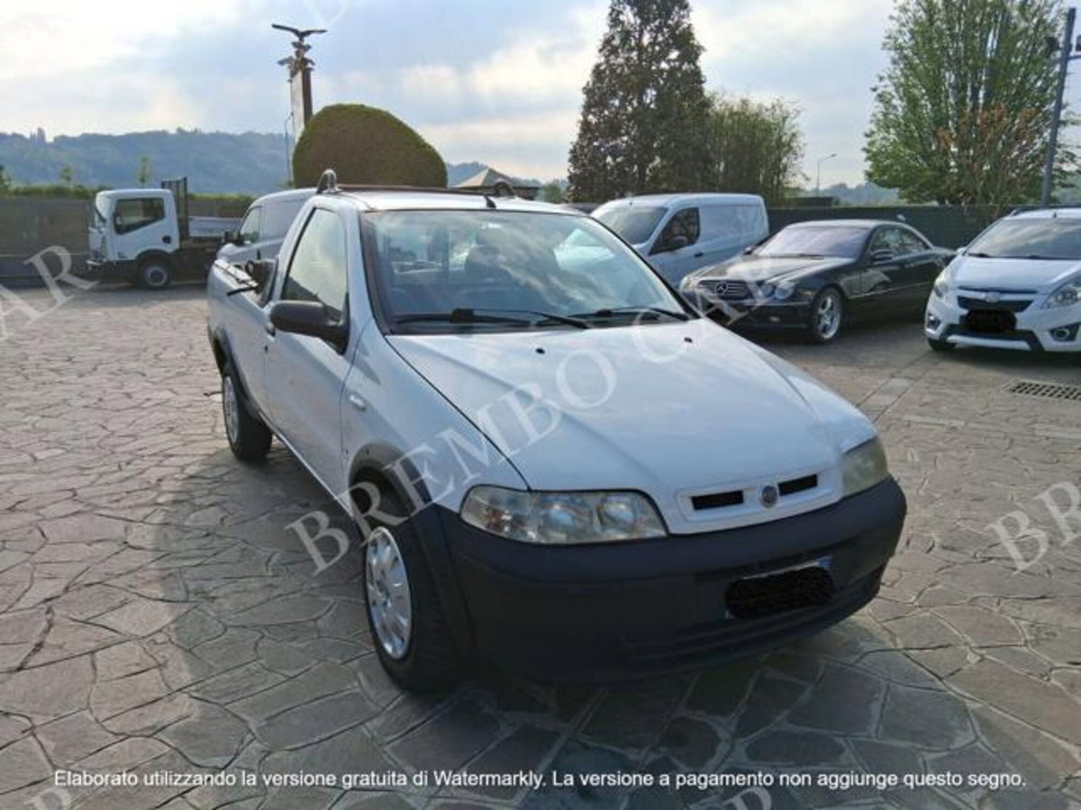 Fiat Strada 1.9 JTD Pick-up (2)