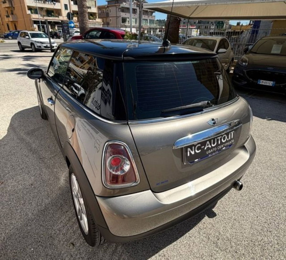 MINI Mini 1.6 16V One D (13)