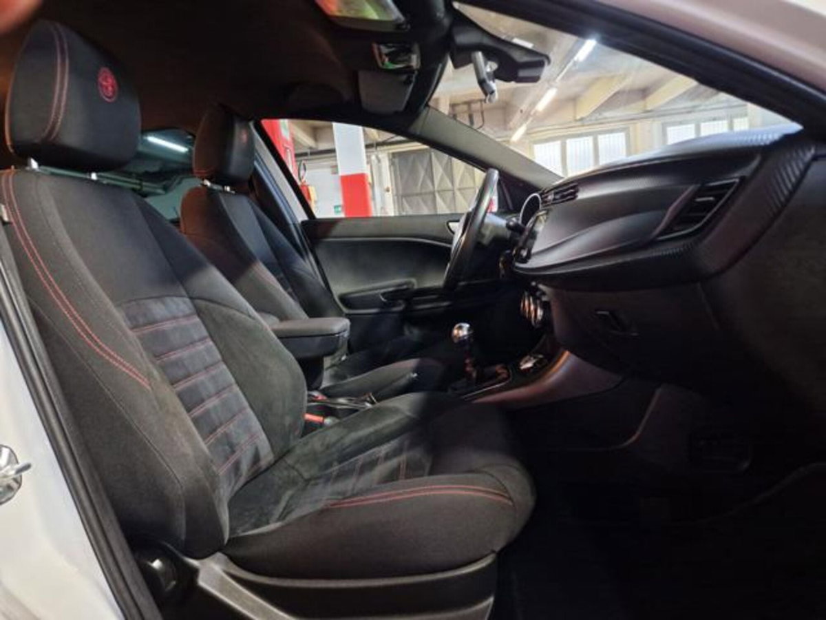 Alfa Romeo Giulietta 1.4 Turbo Giulietta 120cv (7)